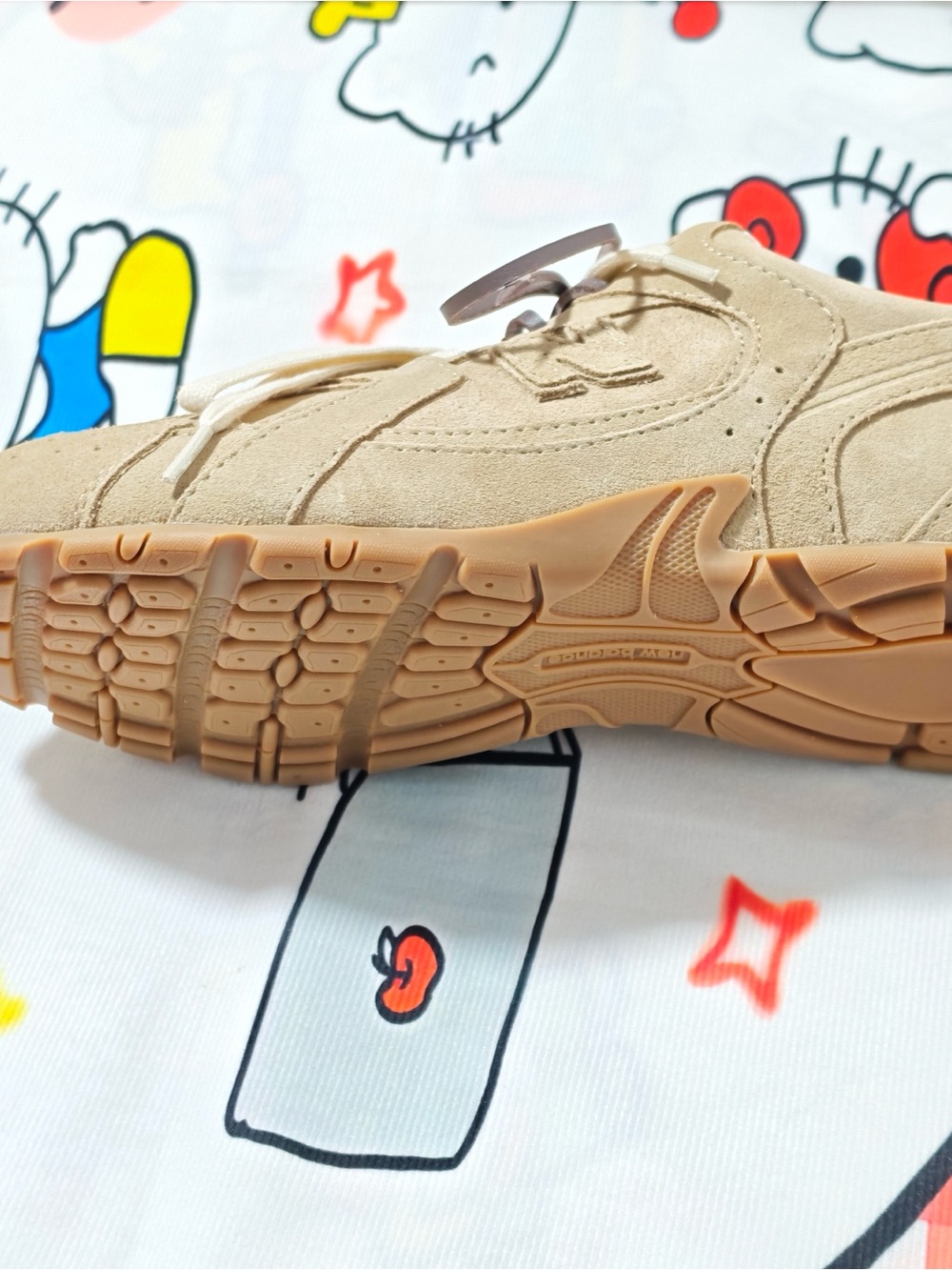 Miu Miu Beige Suede Kids Sneakers with Green, Brown & Cream Laces - Picture 4 of 6